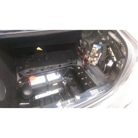 Аккумулятор резервный на MERCEDES-BENZ A0009829308 12v 12Ah 200A