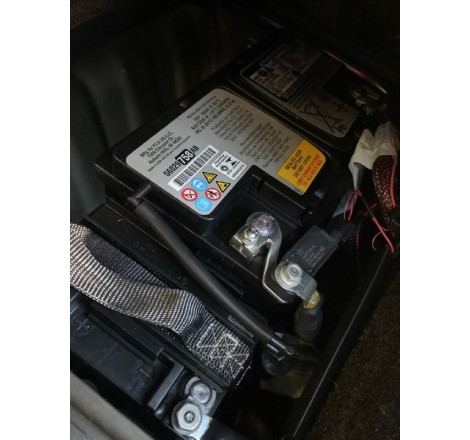 Аккумулятор на JEEP COMPASS/Grand Cherokee 56029759AB 12v 12Ah 200 CCA